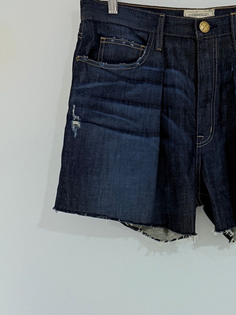 Current/Elliott Pleated Raw Hem Denim Shorts Distressed Dark Wash Sz 16 NWT - Picture 3 of 7